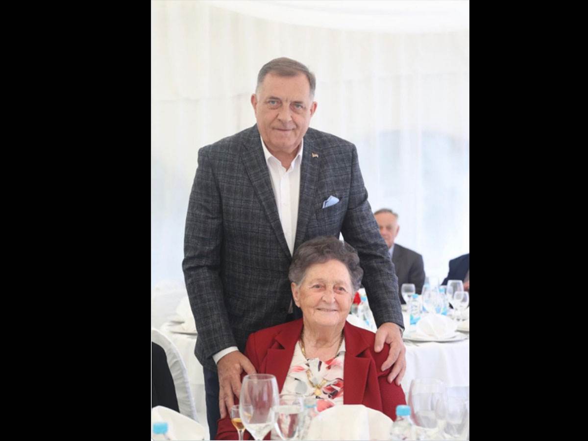  Umrla majka Milorada Dodika 