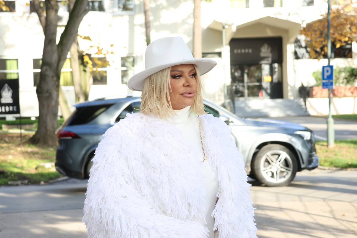  Ko je mlađi momak dare bubamare 