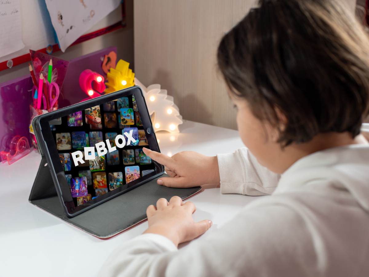  stručnjak savjetuje da stalno nadzirete roblox s djecom 