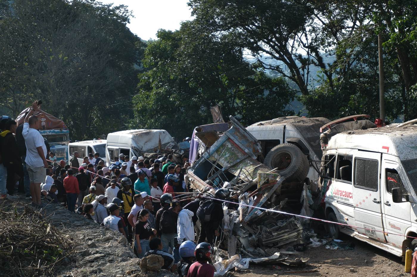  fark napad u kolumbiji, stradalo 13 ljudi 