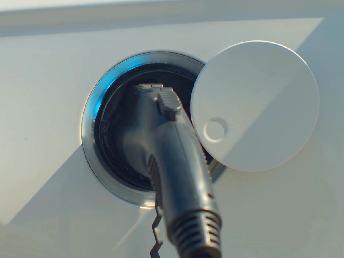  Istraživanje otkrilo ozbiljne bezbjednosne propuste u punjačima za električna vozila 