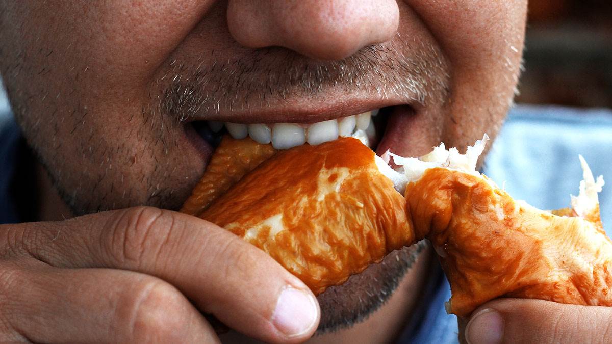  Šta znači kada nas iritiraju zvuci krckanja, srkanja i žvakanja?  