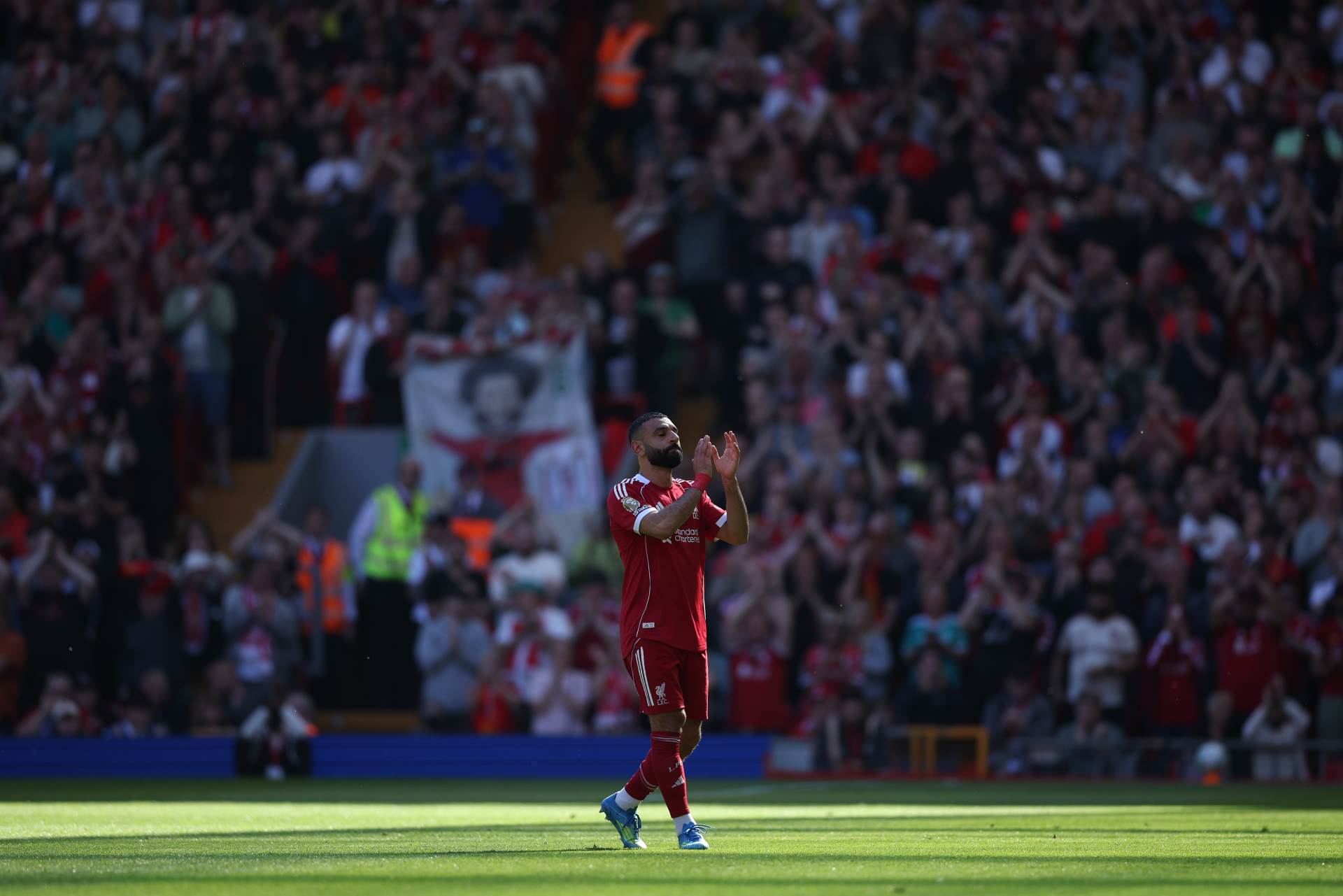  Mohamed Salah teže povrijeđen 