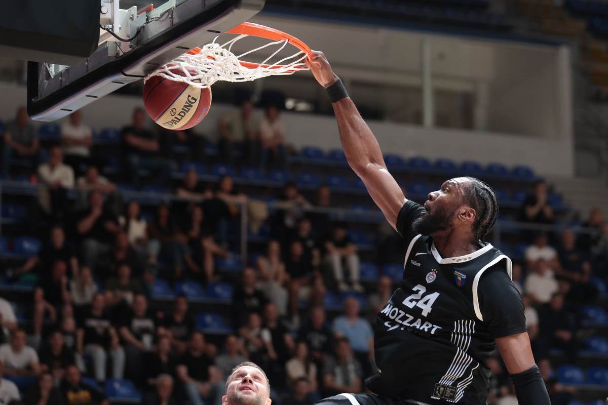  Partizan pobijedio Bosnu 