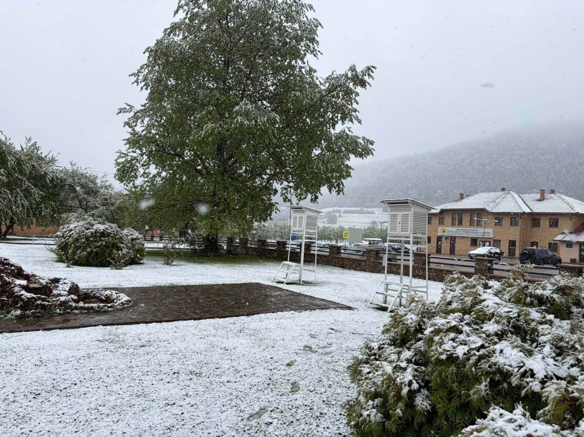  Snijeg u BiH usred maja 
