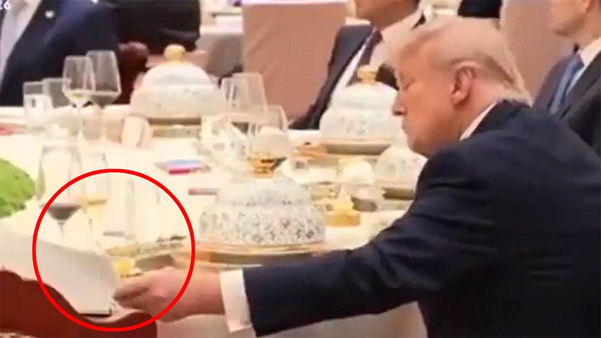  Donald Tramp čitao bilješke kineskog predsjednika 