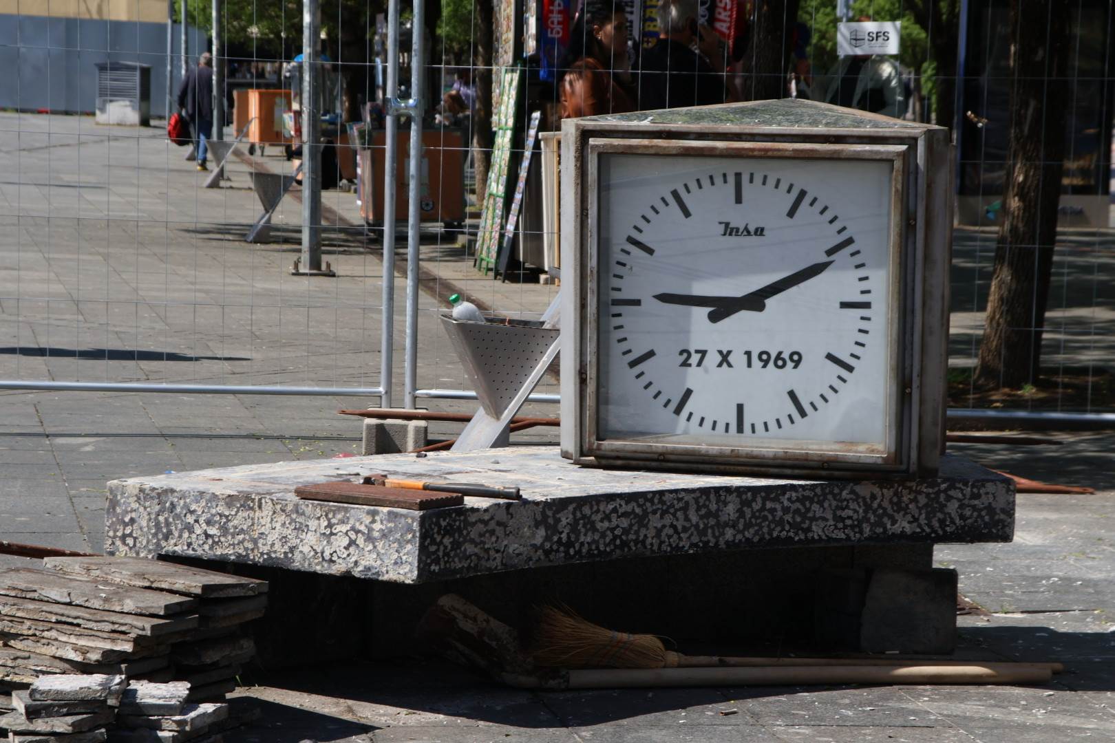  Obnova krivog sata u centru 