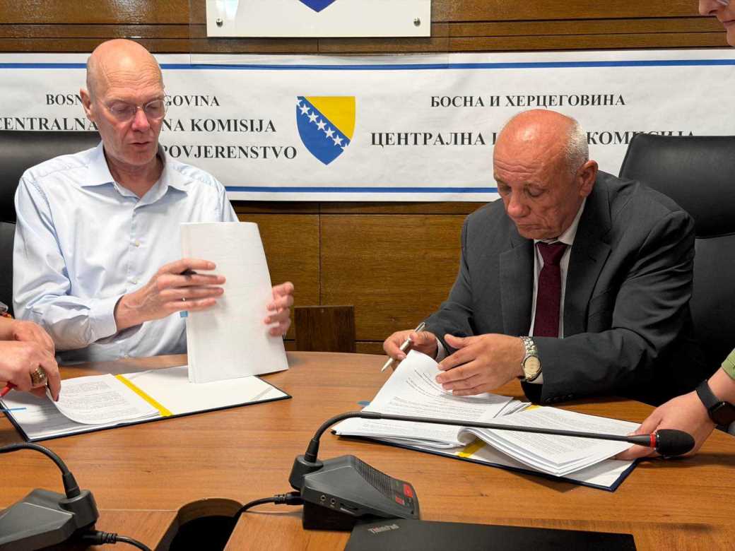  CIK BiH potpisao ugovor sa Smartmatikom 