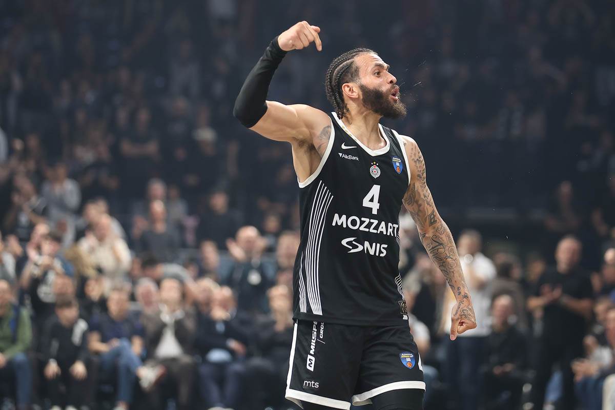  Partizan dominira u vječitim derbijima 