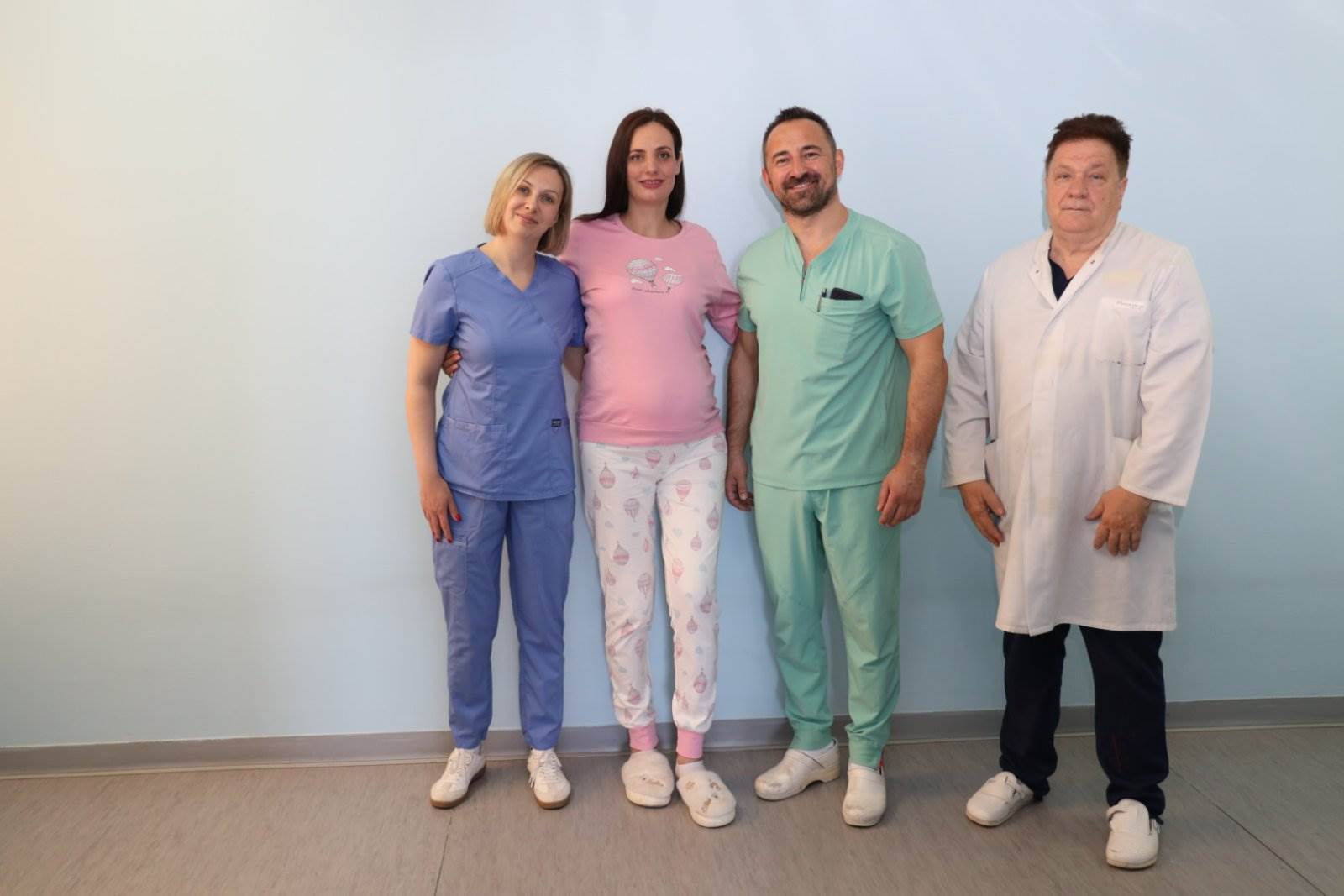  Rijetka operacija u UKC-u Srpske: Trudnici u osmom mjesecu ugrađena totalna proteza kuka 