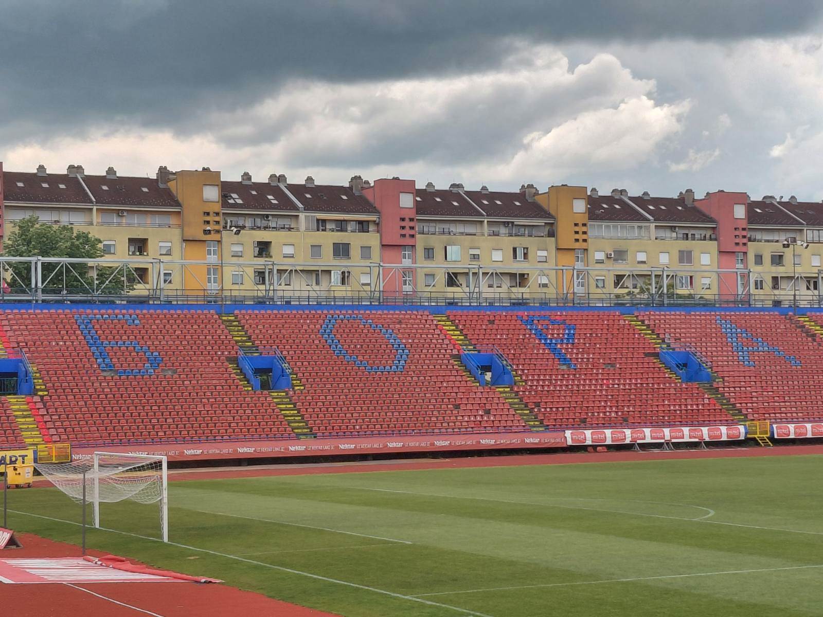  Postavljanje krova na Gradskom stadionu  