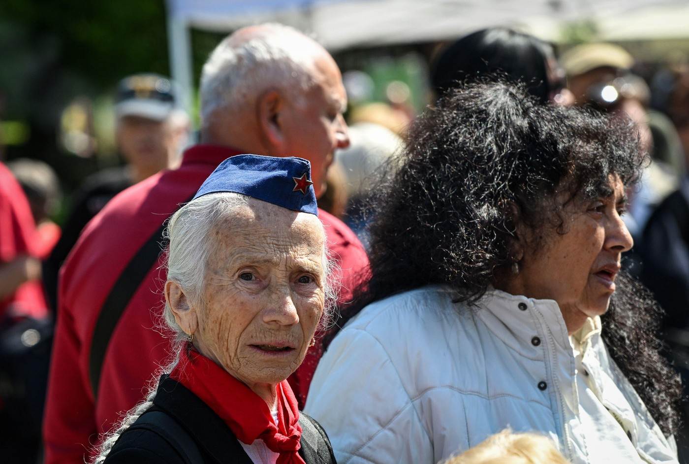  Hiljade ljudi u Kumrovcu obilježile Dan mladosti, poslate poruke o antifašizmu i Titu 