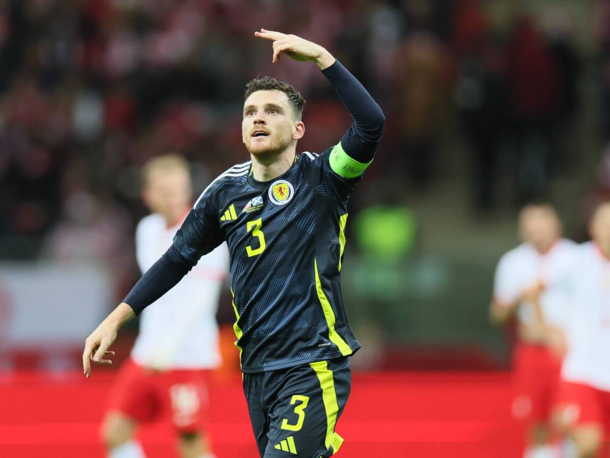  Endi Robertson napušta Liverpul 