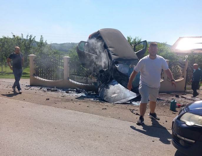  Tragedija kod Modriče: Jedna osoba poginula, dvije teško povrijeđene u udesu 