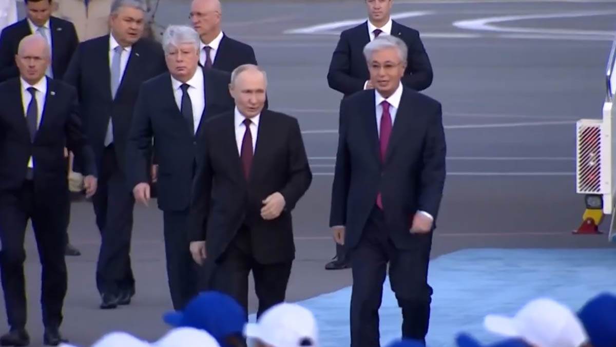  Putin u posjeti kazahstanu, poseban doček na aerodromu 