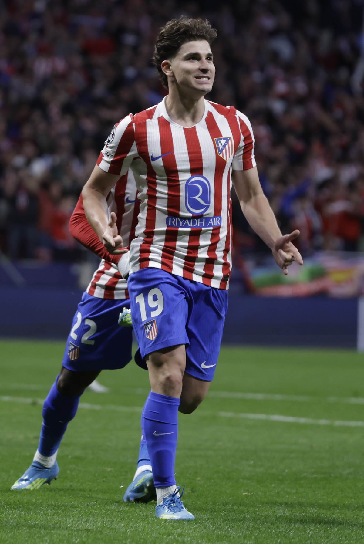  Hulijan Alvarez trenira sa Atletiko Madridom 
