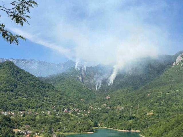  Širi se požar kod Jablanice 
