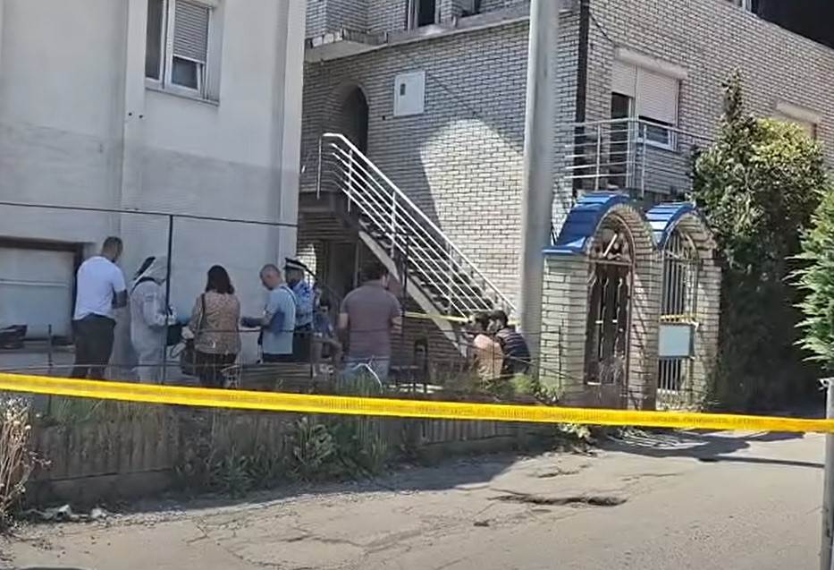  Požar na Laušu gasilo devet vatrogasaca sa dva vozila 