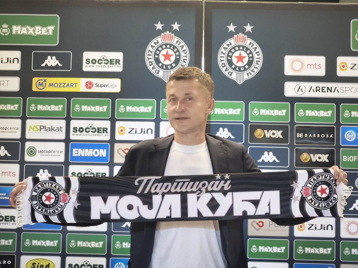  Saša Ilić predstavljen kao novi trener Partizana  