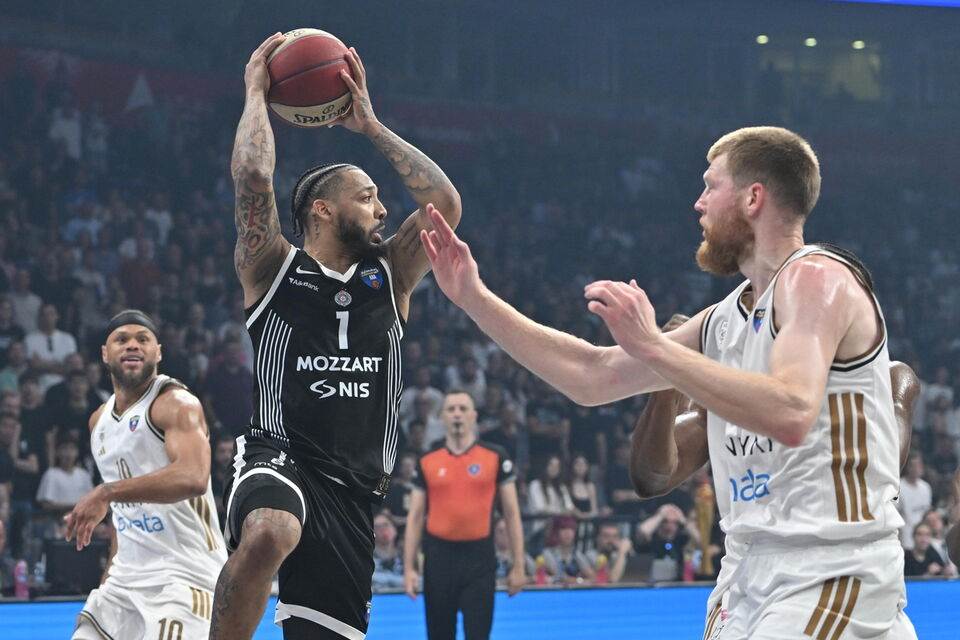  Partizan pobijedio Dubai i smanjio na 2-1 