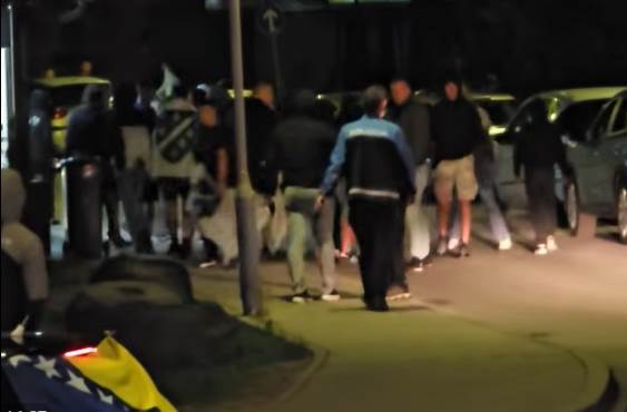  Sukob navijača BiH i Hrvatske u Novom Travniku 