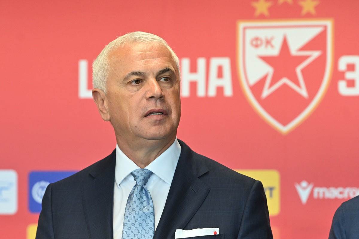   zvezda zaradila 5.5 miliona evra od dva transfera 