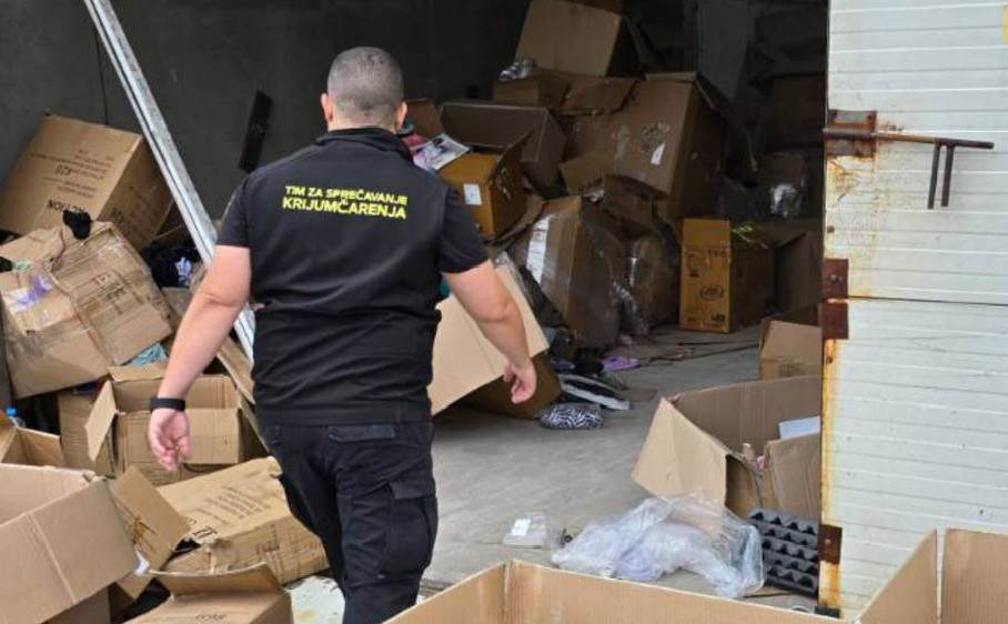  Zaplijenjene naočare i obuća bez porijekla vrijedni preko 250.000 KM 