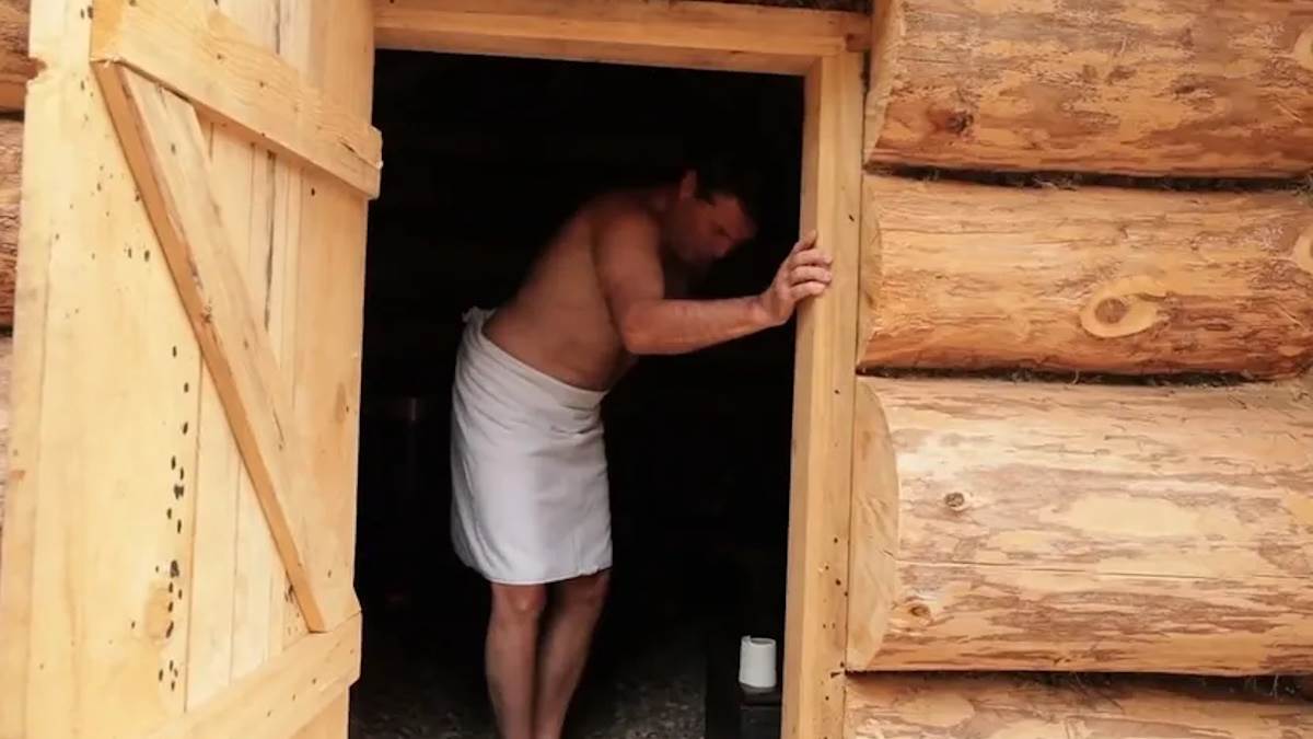  Snimak Jovana Memedovića sa peškirom postao hit na internetu 