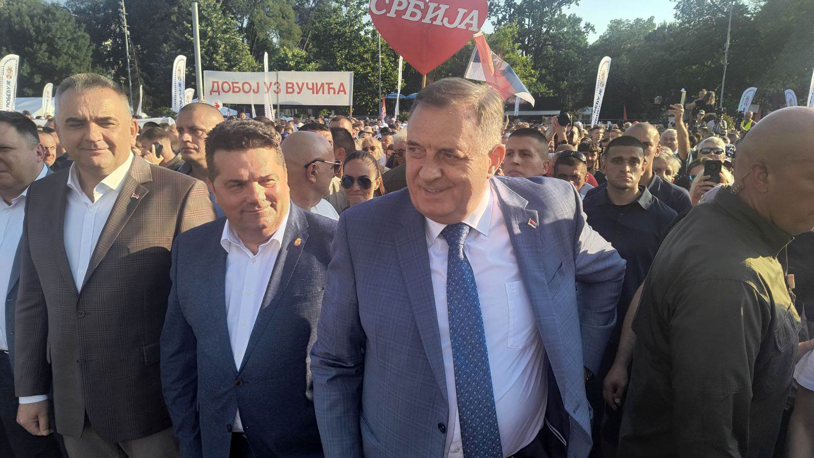  Dodik i Stevandić na skupu u Beogradu 