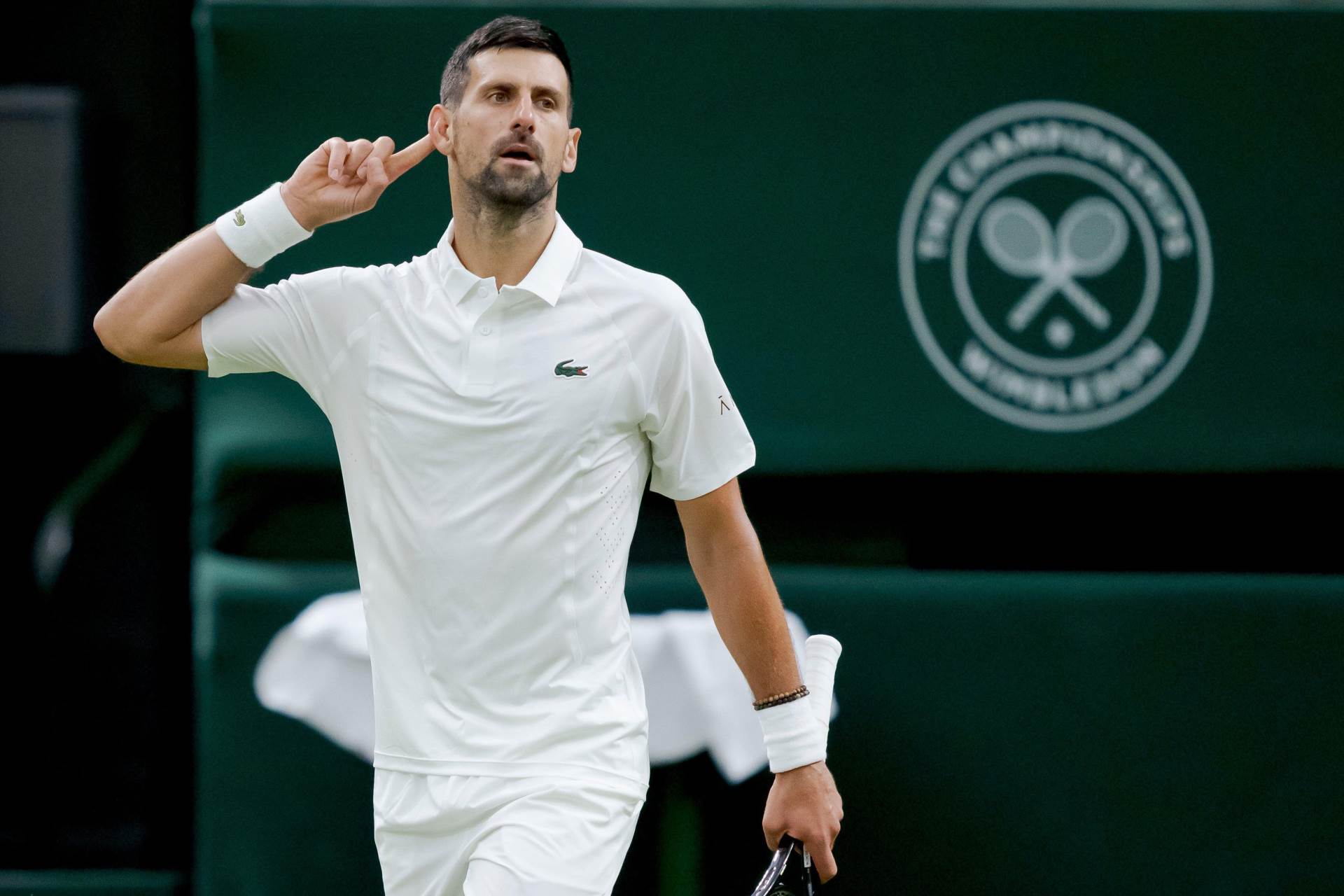  Novak Đoković igra protiv Romana Safijulina 