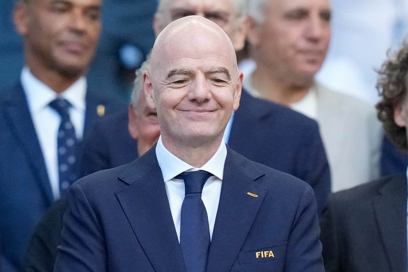  uefa saopstenje o crvenom kartonu baloguna 