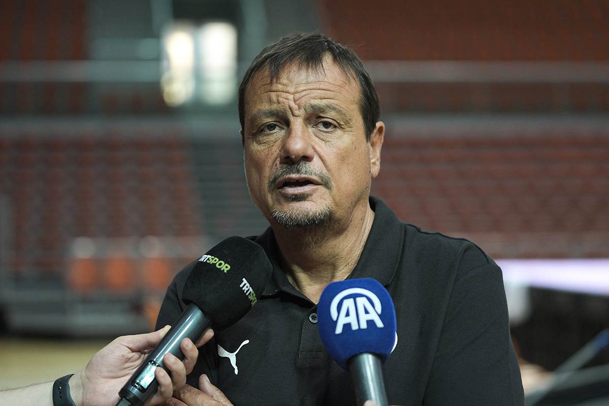  Ergin Ataman misli da je Turska bolja od Srbije u košarci 