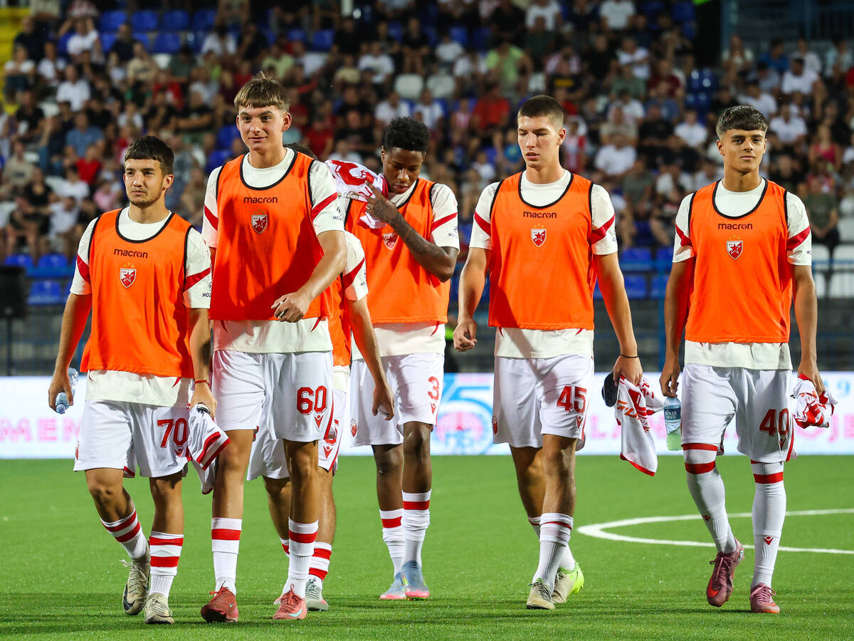  fk crvena zvezda i matej gastarov produzili ugovor 