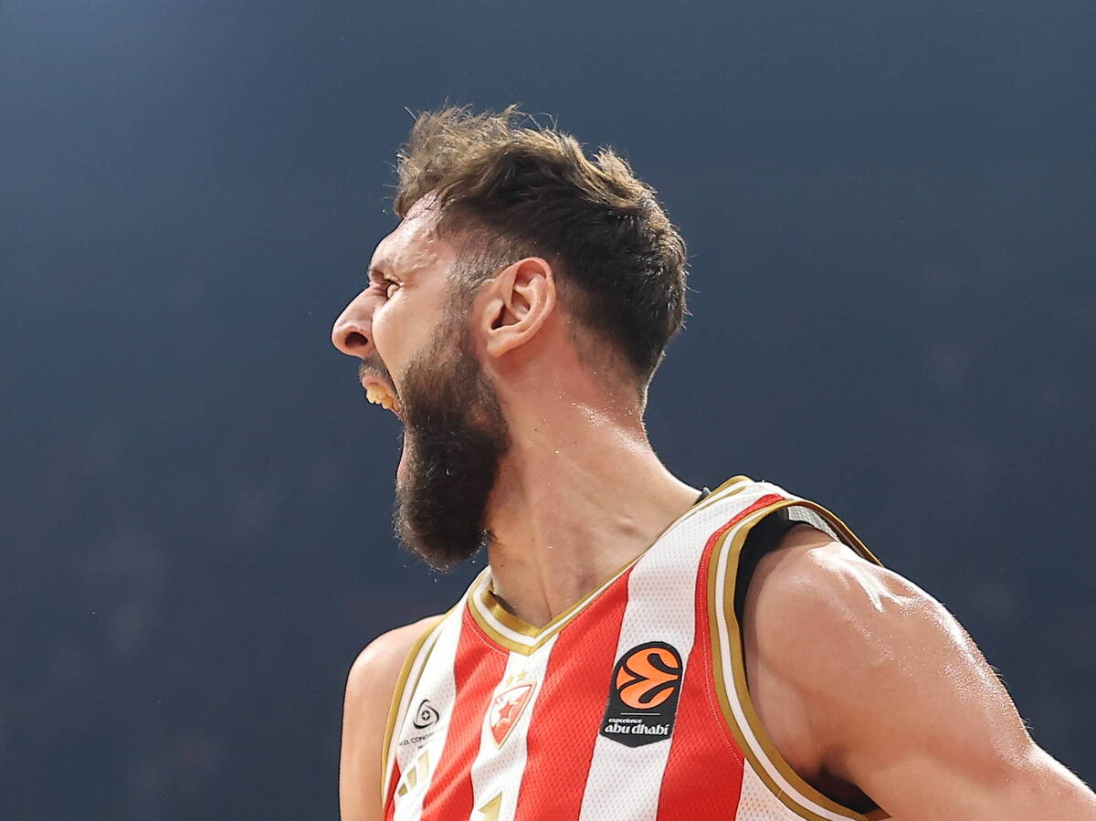  Uroš Plavšić otišao iz KK Crvena zvezda 