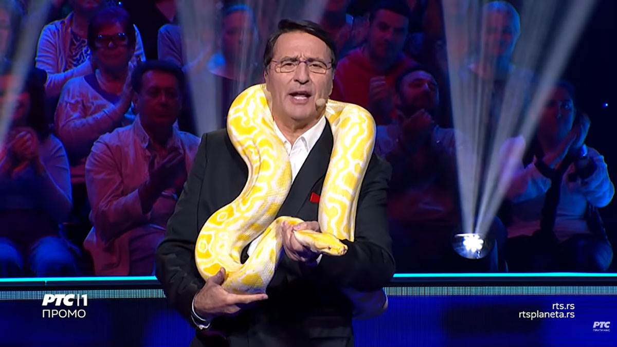  Zmija u kvizu Superpotera 
