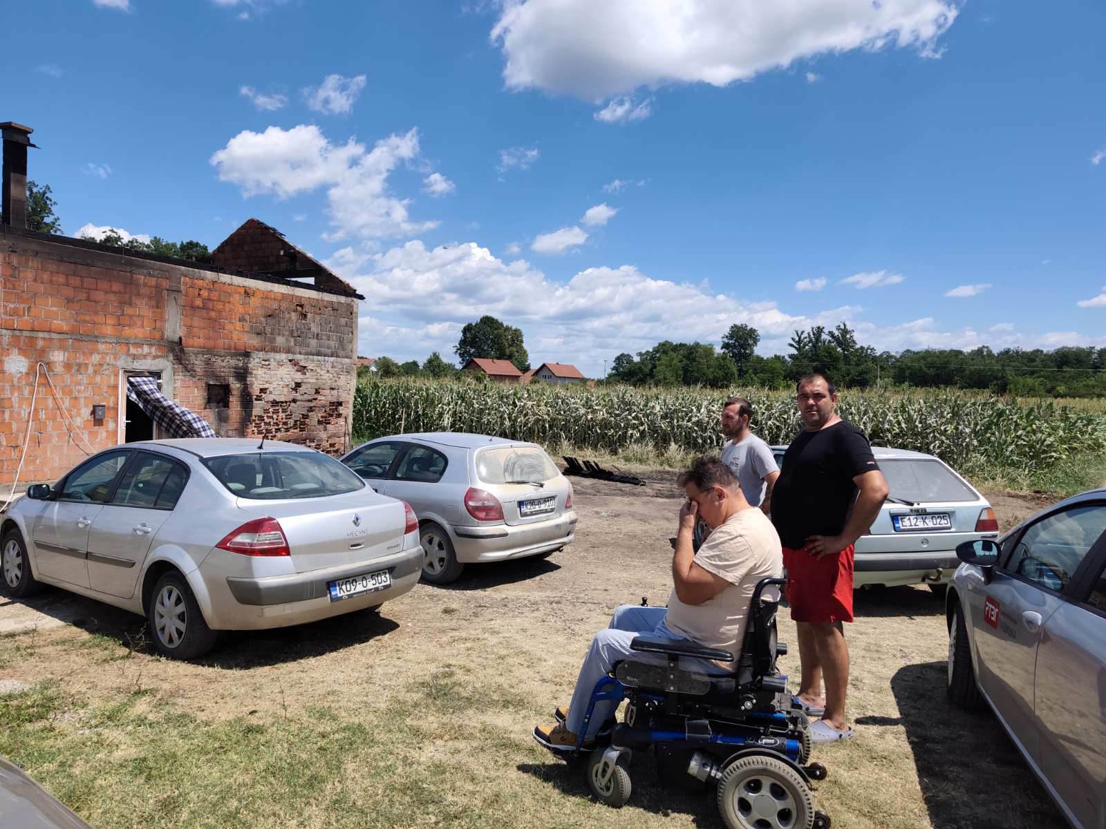 Požar uništio kuću porodice Pećanin: Mještani pokrenuli veliku humanitarnu akciju 