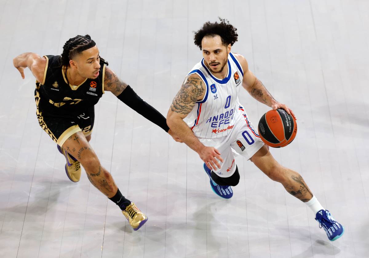  Šejn Larkin prešao je u Fenerbahče 