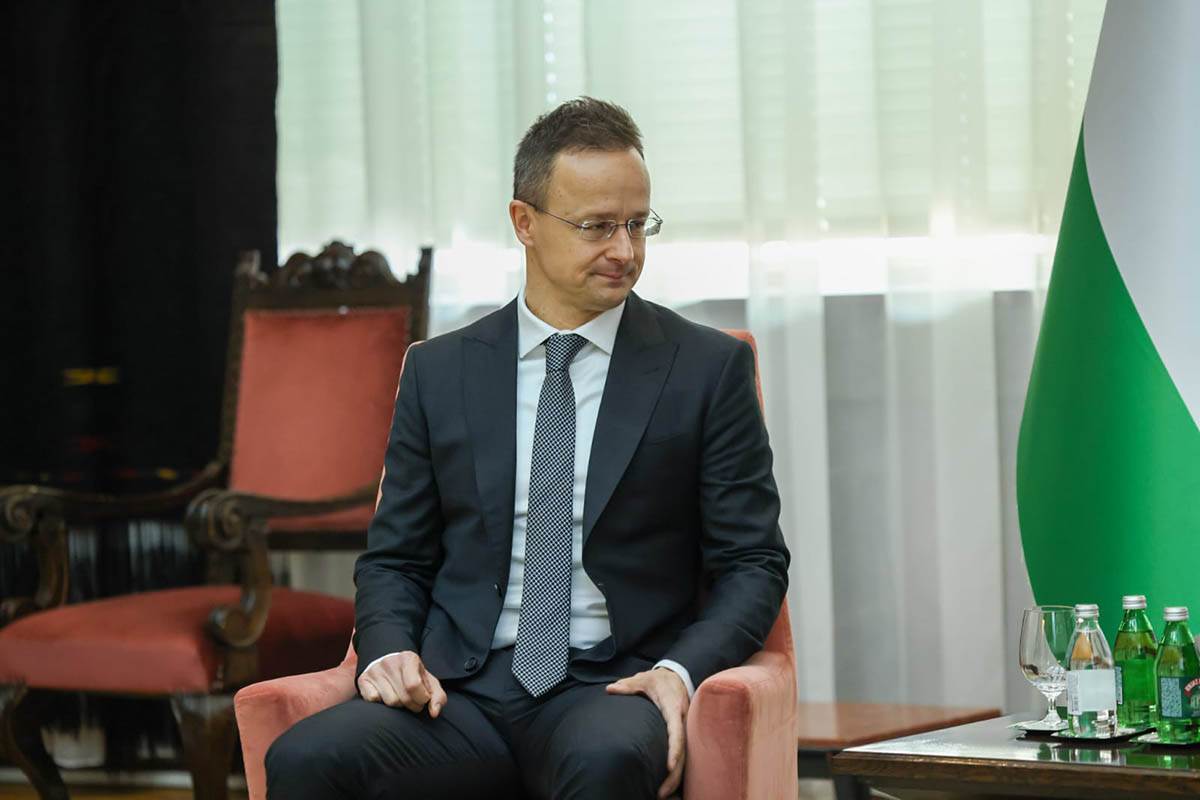  Peter Sijarto napušta politiku 