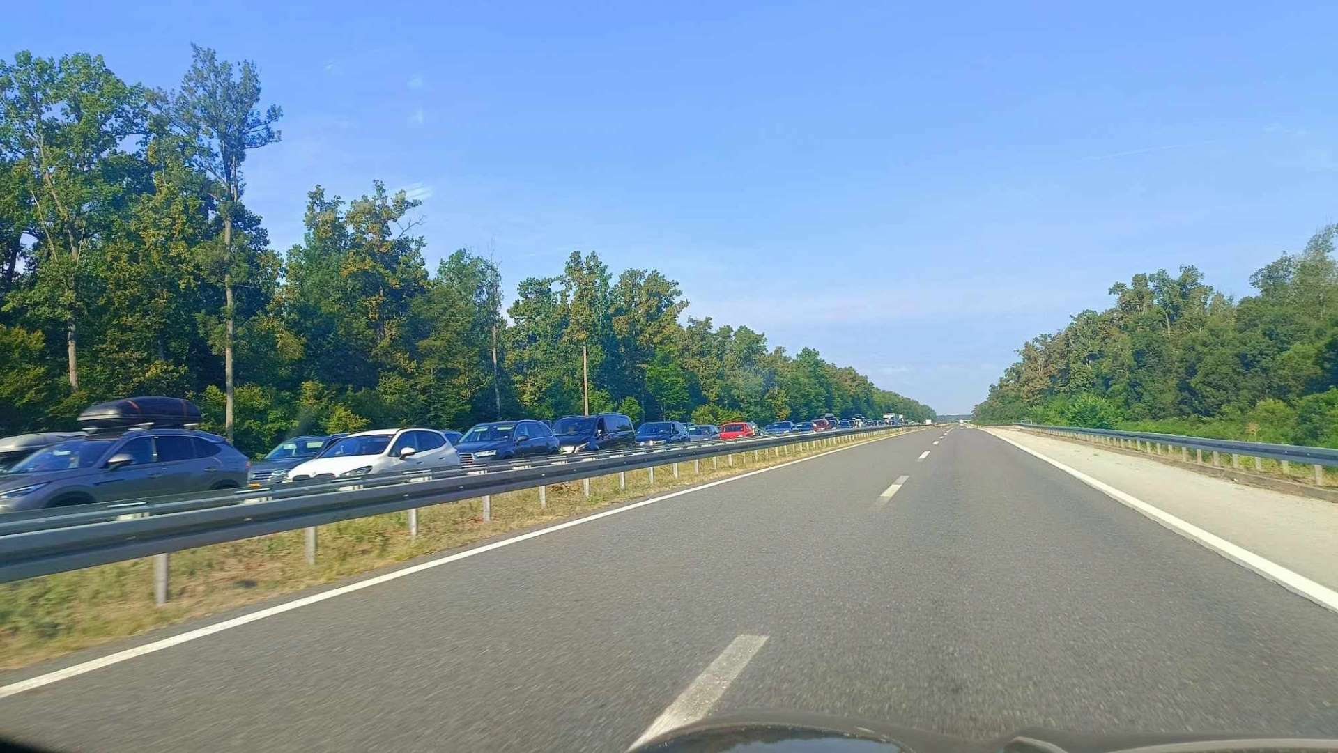  Na Bajakovu se čeka u redu dugačkom 10 kilometara 