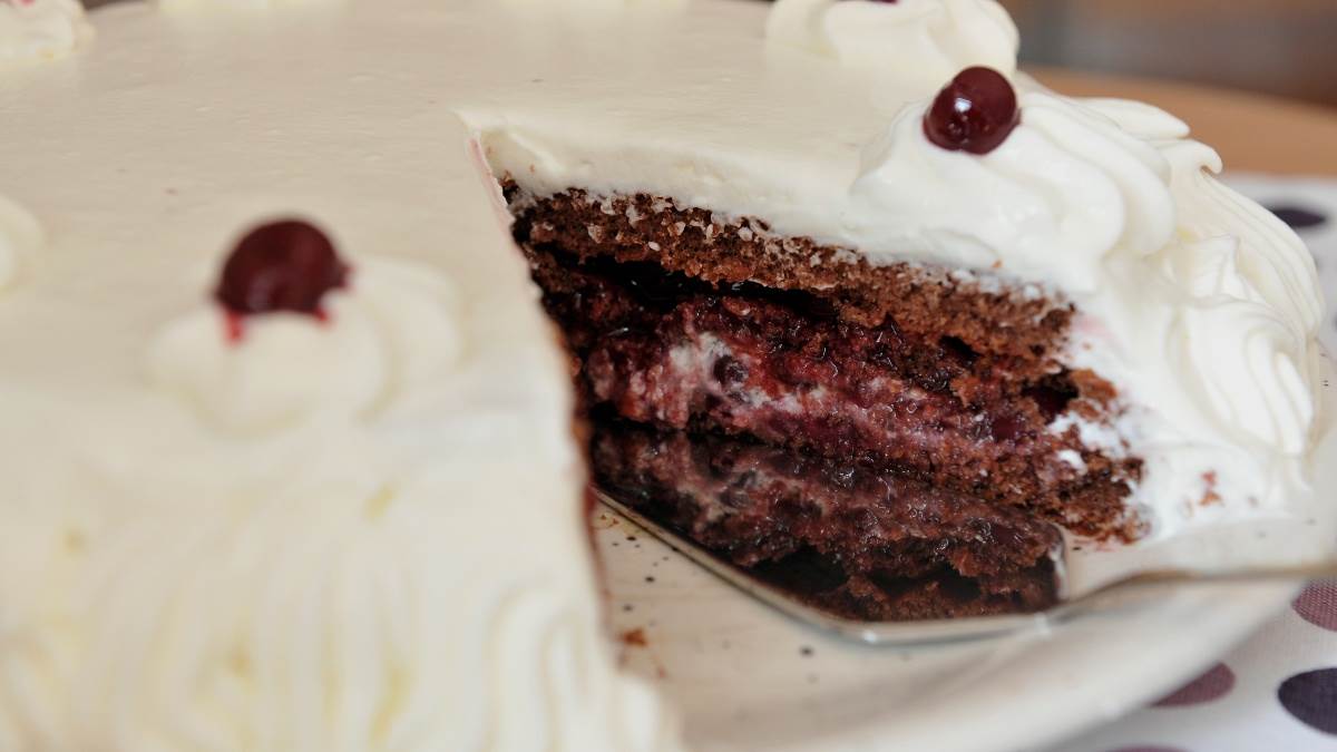  Šumska torta sa višnjama recept 