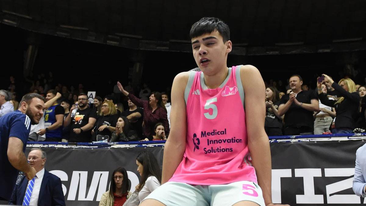  Luka Živojinović i Vuk Danilović ne igraju za Srbiju do kraja Eurobasketa  