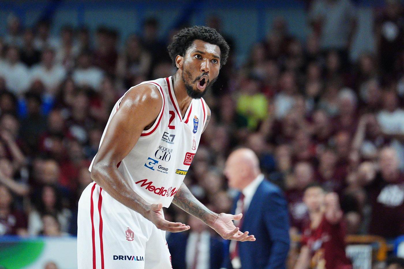  Armoni Bruks na meti Crvene zvezde 