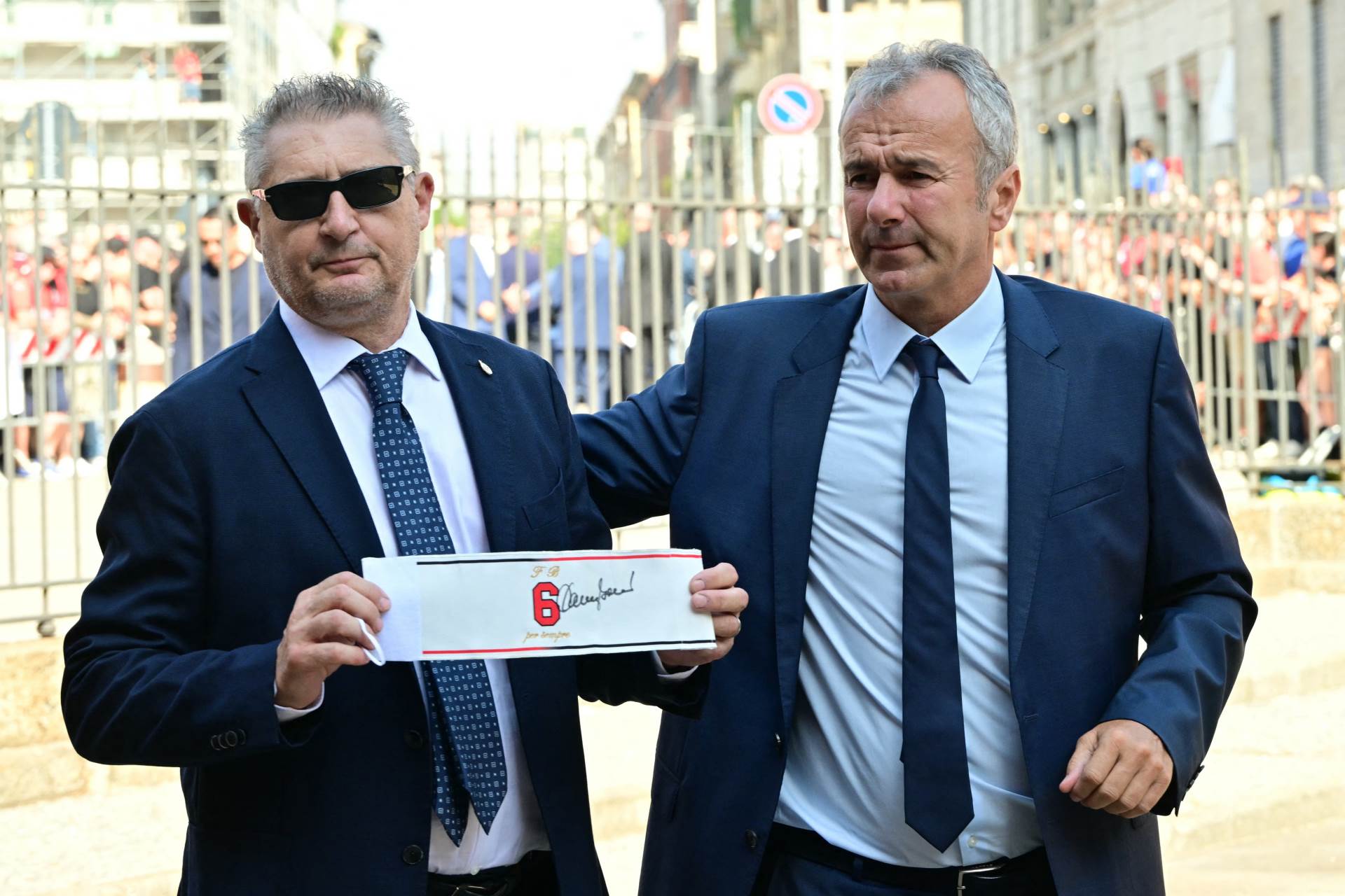  Fudbaleri i navijači se opraštaju od Barezija 