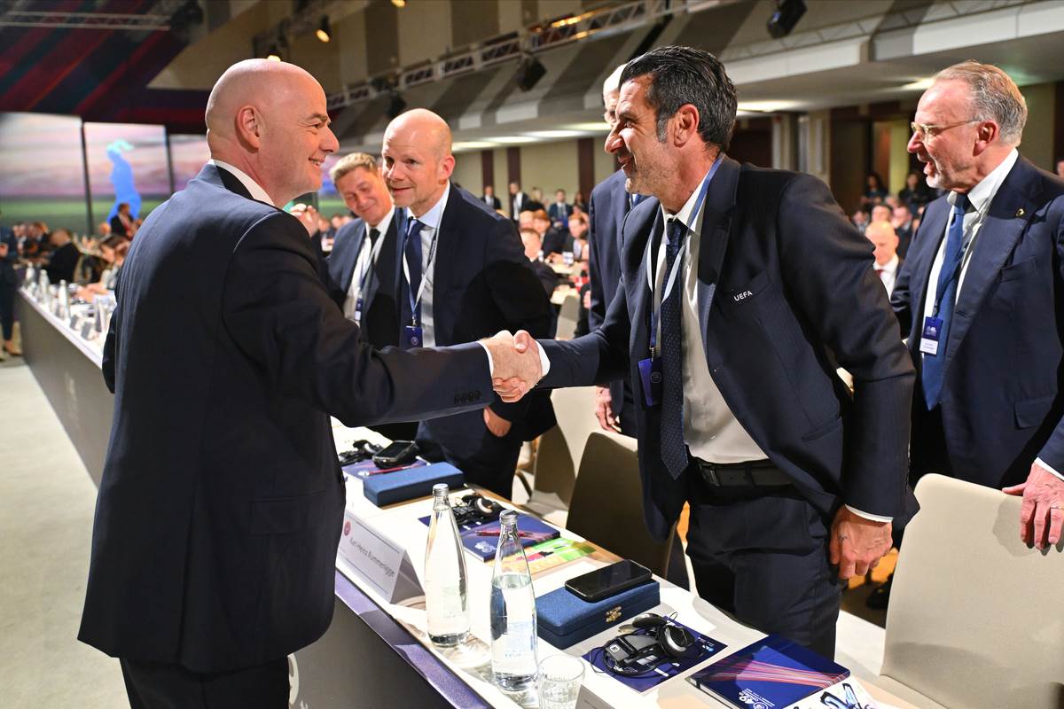 Figo traži od Infantina da podnese ostavku 