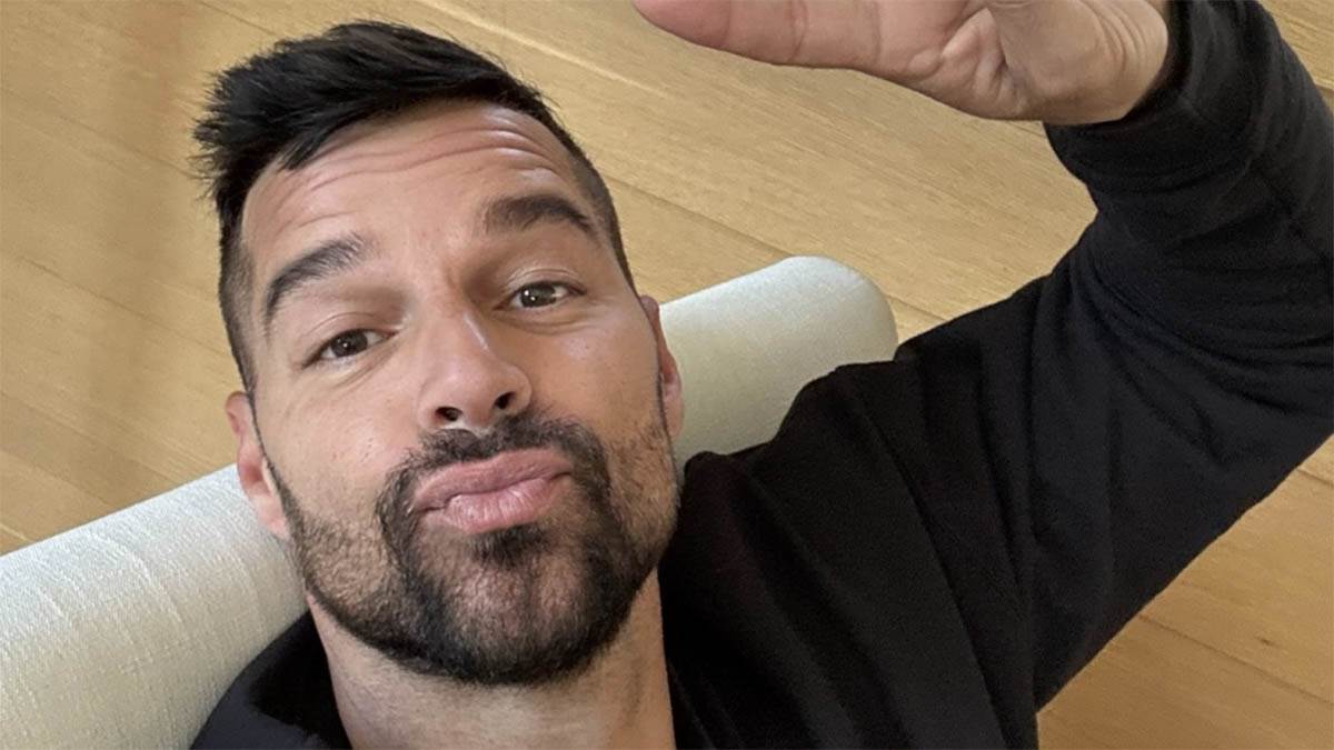  Riki Martin dirljivom porukom i rijetkom fotografijom proslavio punoljetstvo sinova 