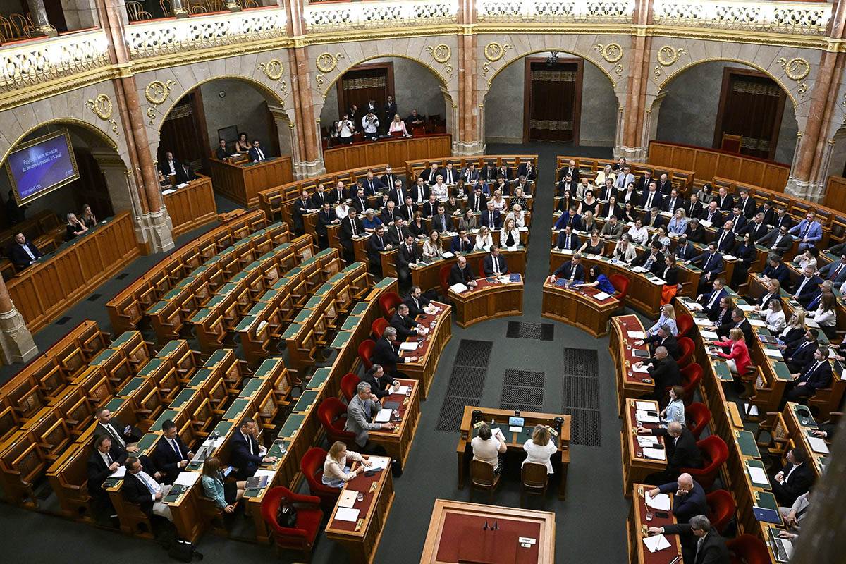  Andraš Baka predložen za predsjednika Mađarske 