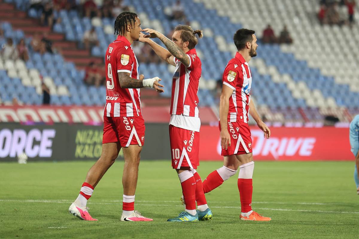  Crvena zvezda pobijedila Novi Pazar 2:0 