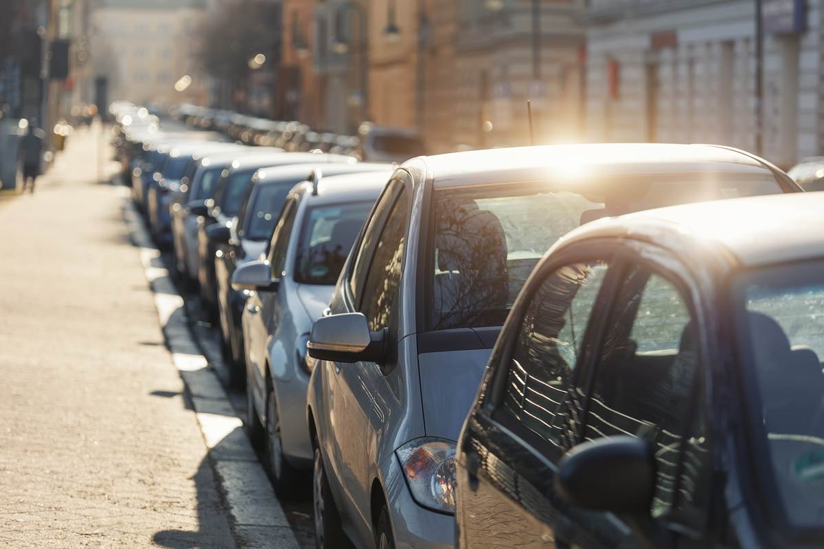  Automobil na suncu se zagrije do 70 stepeni: Trik od 30 sekundi brzo hladi kabinu 