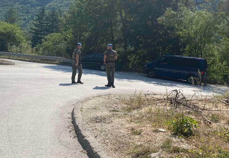  Duge cijevi i kontrola vozila između Sarajeva i Istočnog Sarajeva 