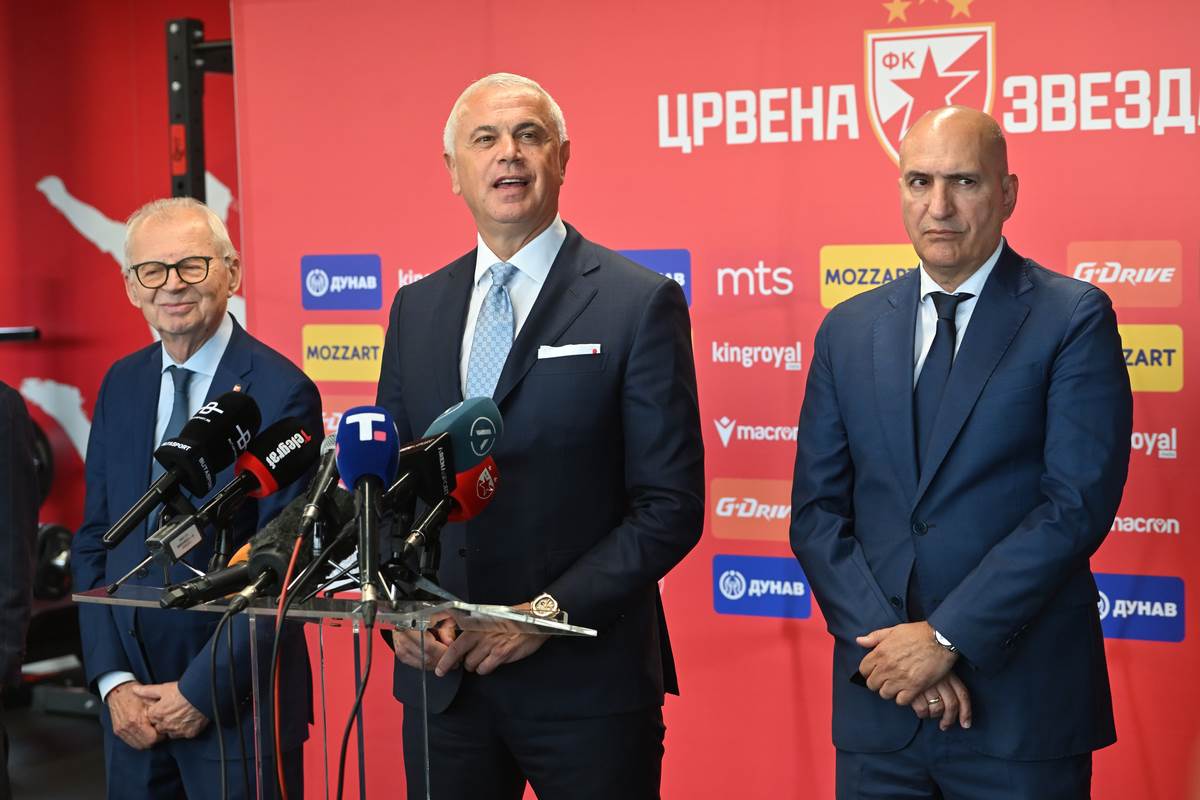  Obraćanje uprave FK Crvena zvezda u 13 časova 